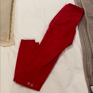 Lululemon x Barry’s tights